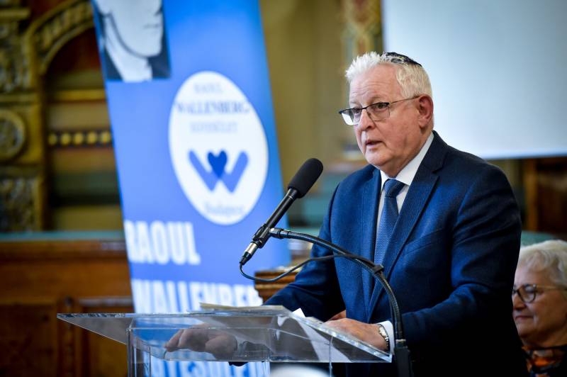 4096-2726-max (1).jpg